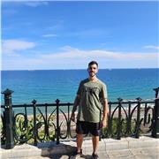 Diseñador y desarrollador front end con 8 años de experiencia.